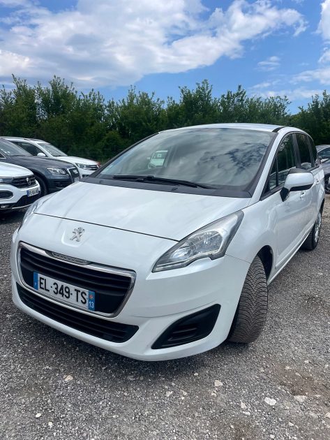 PEUGEOT 5008 1.6 HDI - 8V TURBO