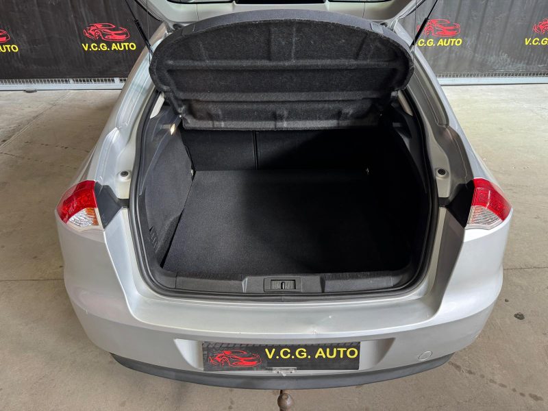 RENAULT LAGUNA 2.0 DCI 130 Carminat 