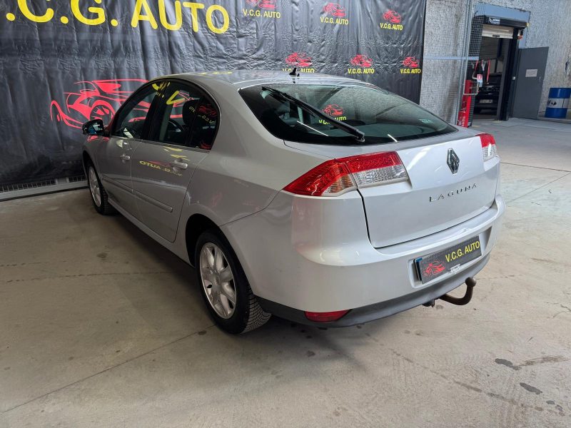 RENAULT LAGUNA 2.0 DCI 130 Carminat 