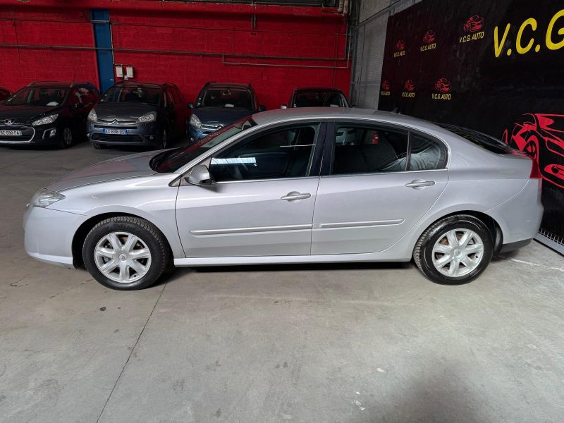 RENAULT LAGUNA 2.0 DCI 130 Carminat 