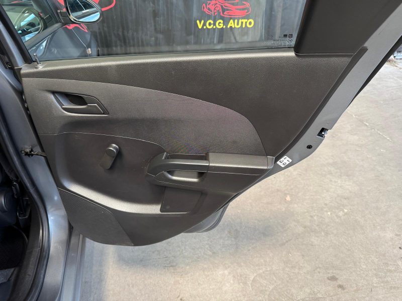 CHEVROLET AVEO 1.3 VCDI 75 LT