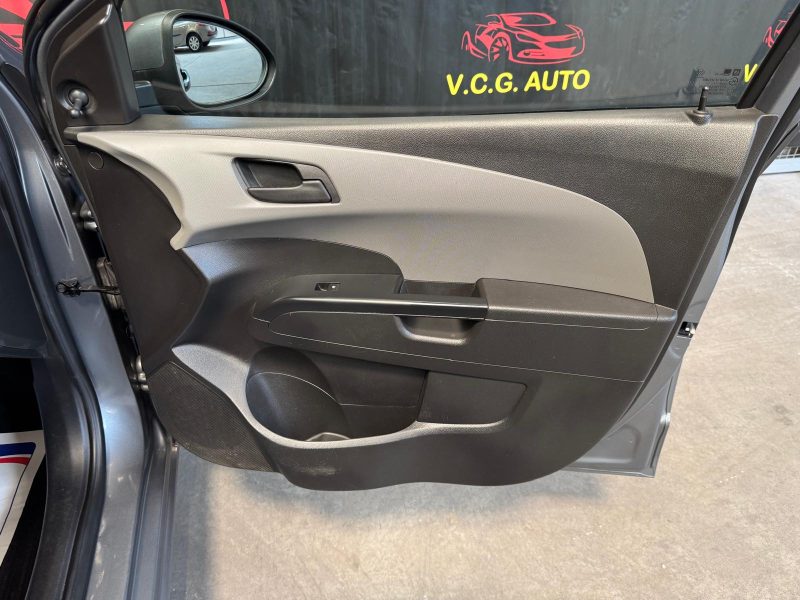 CHEVROLET AVEO 1.3 VCDI 75 LT