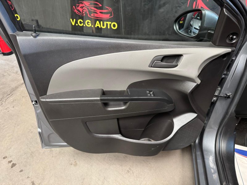 CHEVROLET AVEO 1.3 VCDI 75 LT