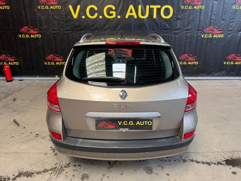 RENAULT CLIO ESTATE 1.2 Tce 100 Dynamique 