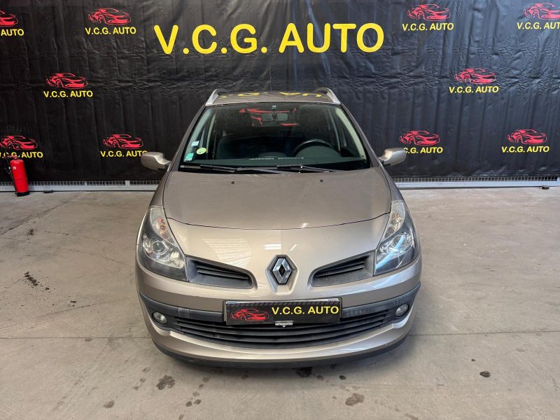 RENAULT CLIO ESTATE 1.2 Tce 100 Dynamique 