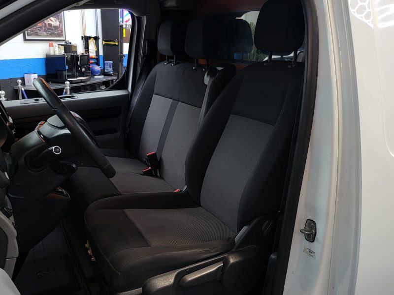 PEUGEOT EXPERT III 1.6 BlueHDi 115cv Standard Premium BVM6 / GROUPE ELECTROGENE ET GYROPHARE