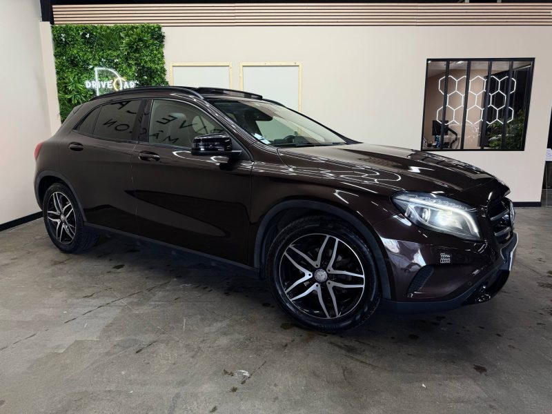 MERCEDES CLASSE GLA