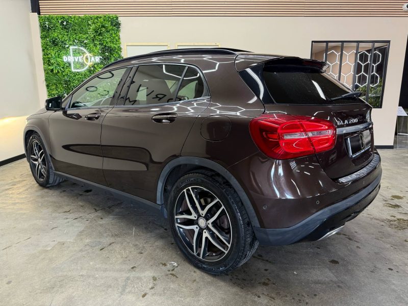 MERCEDES CLASSE GLA