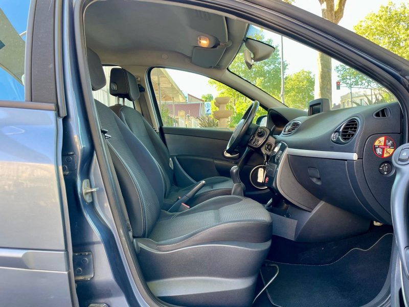 RENAULT CLIO III 2011