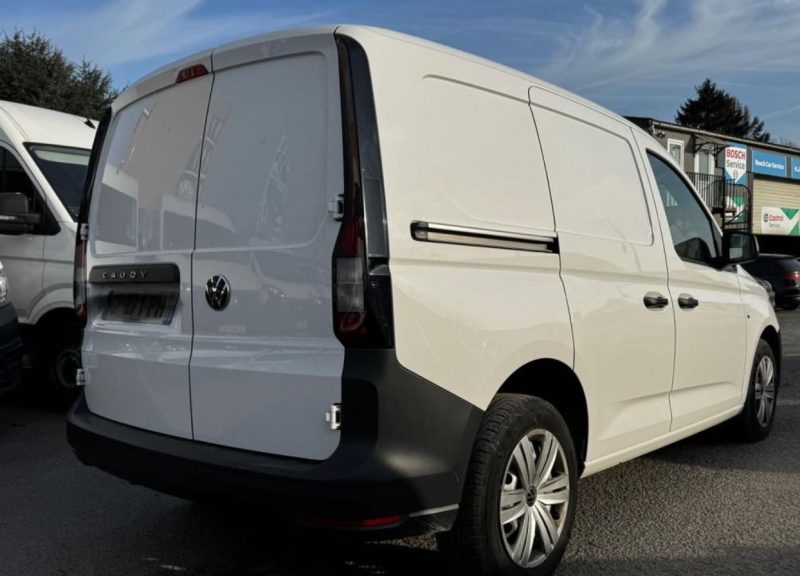VOLKSWAGEN CADDY 2022