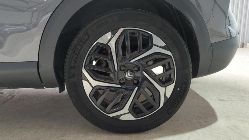 Citroën C4 Puretech 130 eat8 max + camera 360 + toit pano