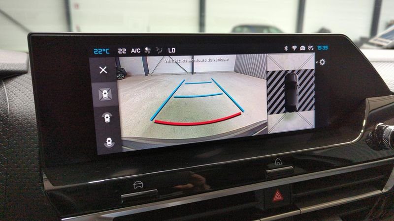 Citroën C4 Puretech 130 eat8 max + camera 360 + toit pano