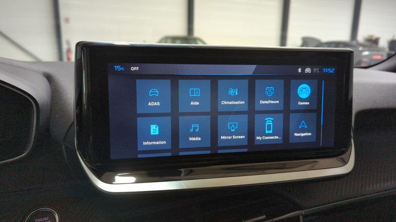 Peugeot 2008 nouveau Hybrid 145 e-dcs6 allure + pack navigation & access +  vision drive assist plus