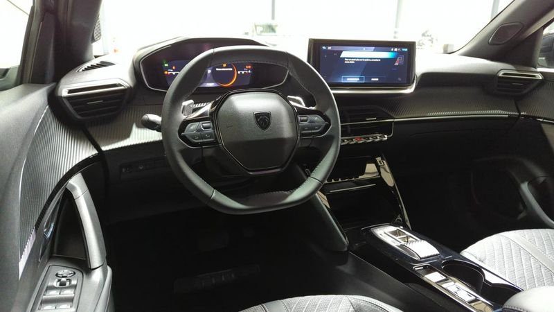 Peugeot 2008 nouveau Hybrid 145 e-dcs6 allure + pack navigation & access +  vision drive assist plus