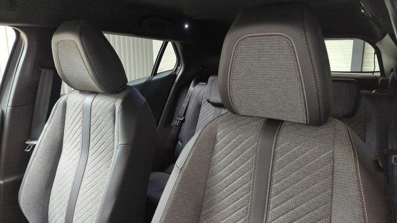 Peugeot 2008 nouveau Hybrid 145 e-dcs6 allure + pack navigation & access +  vision drive assist plus