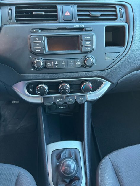 KIA RIO 2013
