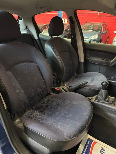 PEUGEOT 206 1.4i 75 XT 