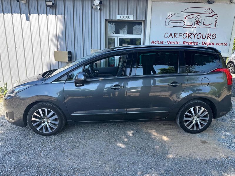 PEUGEOT 5008 2014