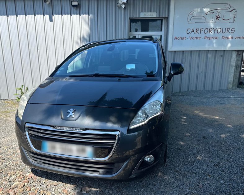 PEUGEOT 5008 2014