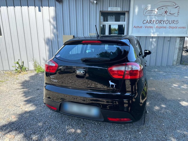 KIA RIO 2015