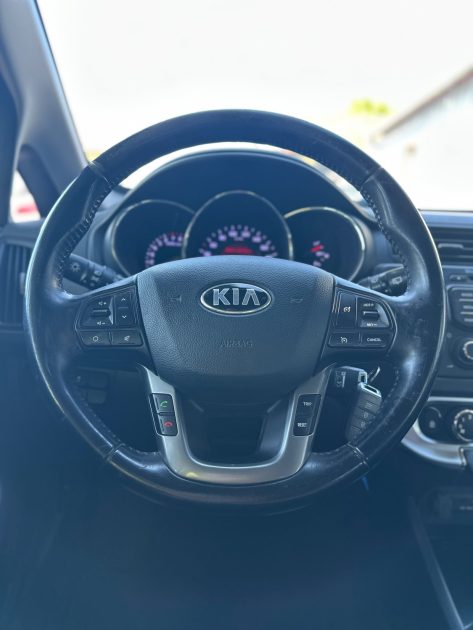 KIA RIO 2015
