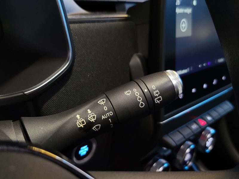 RENAULT ZOE Z-E 50 ELECTRIC GEN2 52 kWh R110 LIFE KEYLESS / CARPLAY / SUVI RENAULT