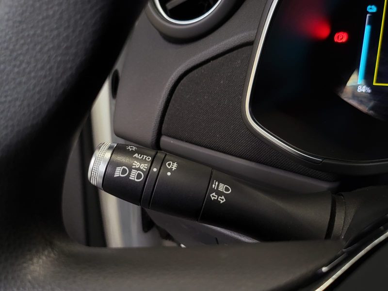 RENAULT ZOE Z-E 50 ELECTRIC GEN2 52 kWh R110 LIFE KEYLESS / CARPLAY / SUVI RENAULT