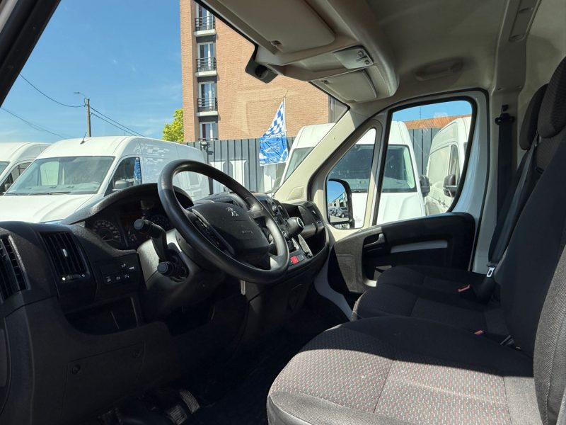 PEUGEOT BOXER 2022