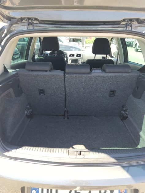 VOLKSWAGEN POLO 2014