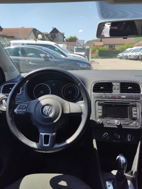 VOLKSWAGEN POLO 2014
