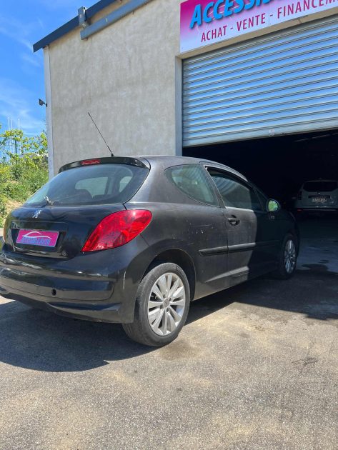 PEUGEOT 207 2009