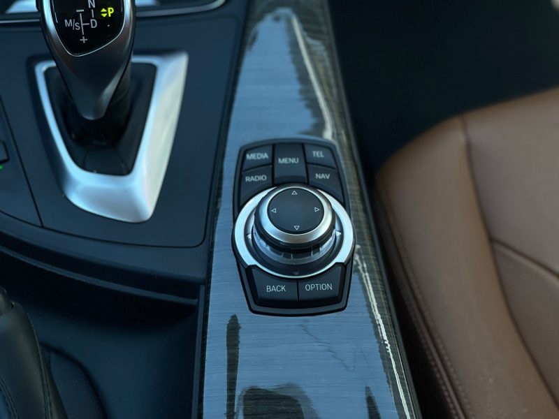 B.M.W. SERIE 3 (F30) 320D 184 LUXURY BVA8 GARANTIE 6 MOIS