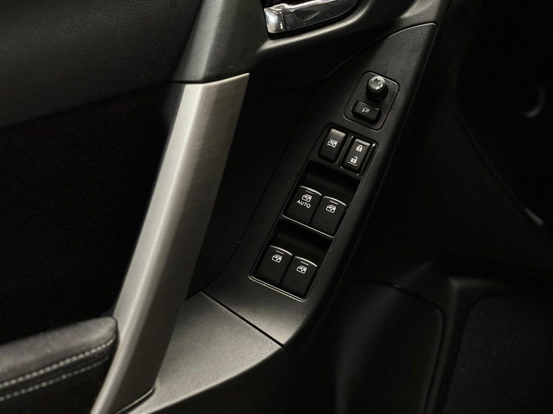 SUBARU FORESTER 2.0 AWD Lineartronic CVT