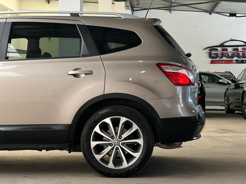 NISSAN QASHQAI +2 Tekna 2,0 4x4