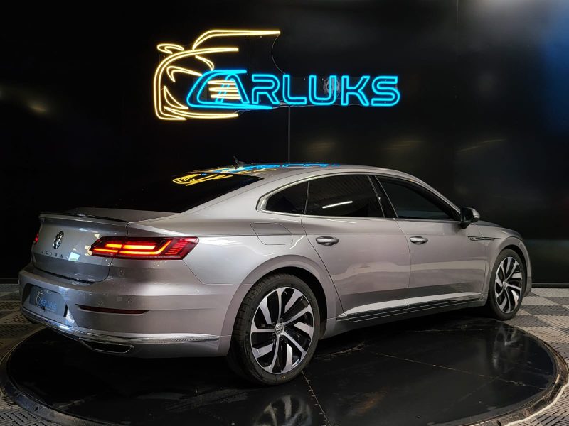 VOLKSWAGEN ARTEON 2.0 TDI 150CV / RLINE / SIEGES CHAUFFANTS / CAMERA / CARPLAY / KEYLESS / COFFRE EL