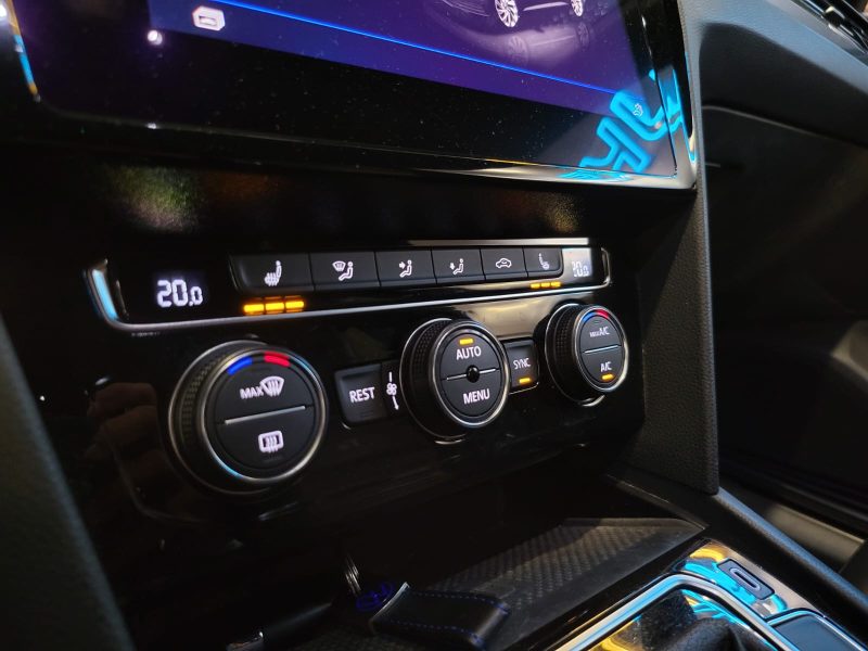 VOLKSWAGEN ARTEON 2.0 TDI 150CV / RLINE / SIEGES CHAUFFANTS / CAMERA / CARPLAY / KEYLESS / COFFRE EL