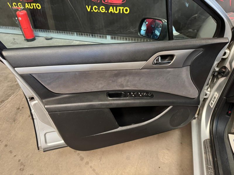 PEUGEOT 407 1.6 HDI 110 Confort 