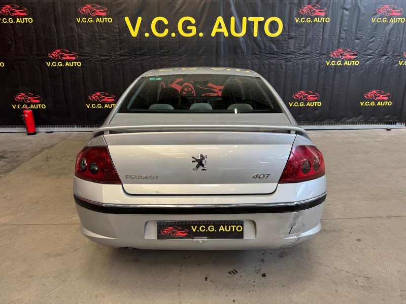 PEUGEOT 407 1.6 HDI 110 Confort 