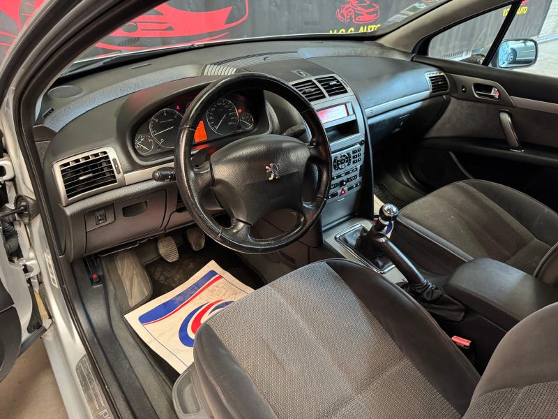 PEUGEOT 407 1.6 HDI 110 Confort 