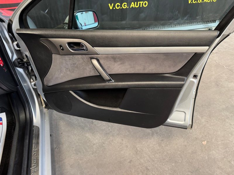 PEUGEOT 407 1.6 HDI 110 Confort 