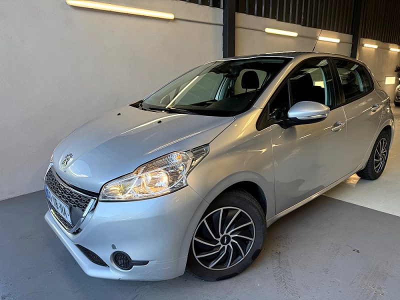 PEUGEOT 208 HDI 70 4990 €