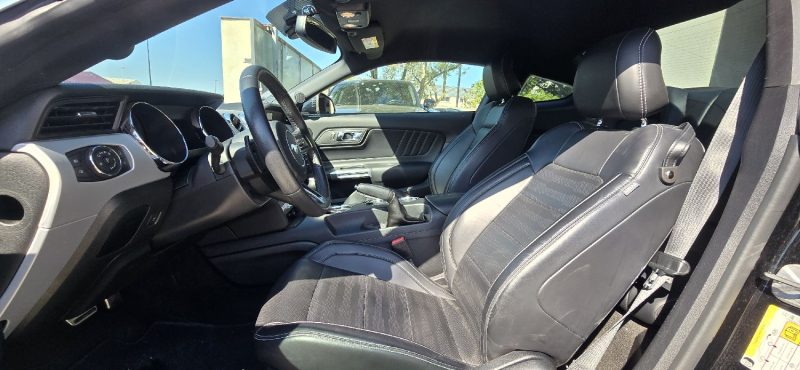 FORD MUSTANG GT FASTBACK V8 5.0 - Suivi complet FORD