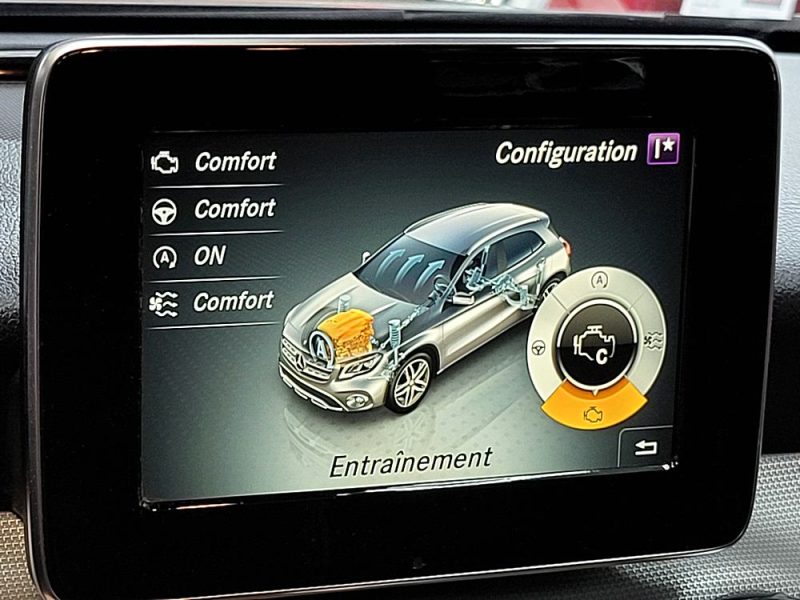 MERCEDES-BENZ GLA X156 220d 177cv Business Executive 7G-DCT