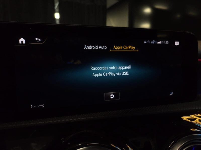 MERCEDES CLASSE A 200 163cv AMG LINE / SIEGES ELECTRIQUES / TOIT OUVRANT / CARPLAY / BURMESTER / MUL