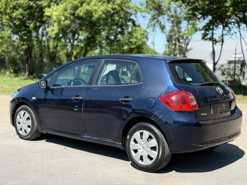 TOYOTA AURIS 2008