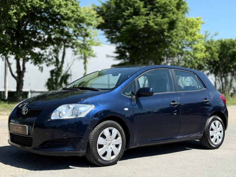 TOYOTA AURIS 2008