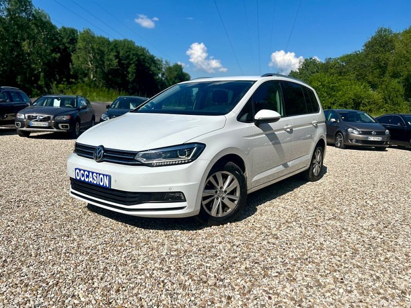 VOLKSWAGEN TOURAN 2020