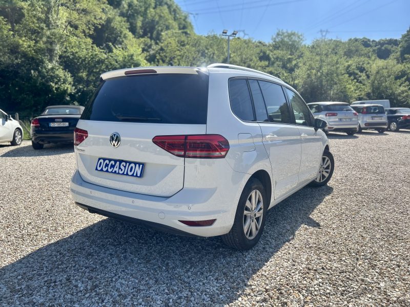 VOLKSWAGEN TOURAN 2020