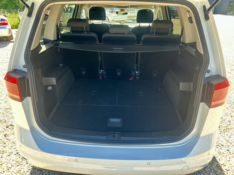 VOLKSWAGEN TOURAN 2020