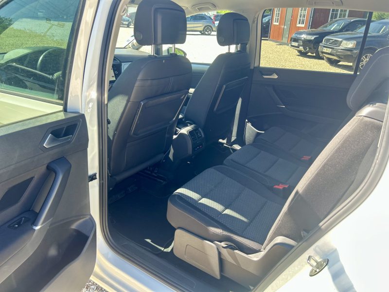 VOLKSWAGEN TOURAN 2020